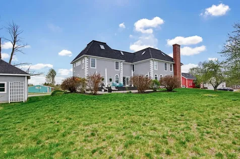 2 North Road East Kingston NH 03827