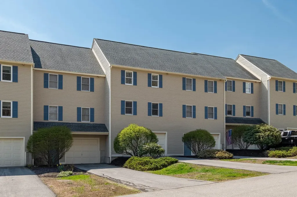 4 Fords Landing Drive Dover NH 03820