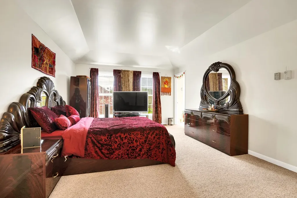 20 Ezra's Way Dover NH 03820
