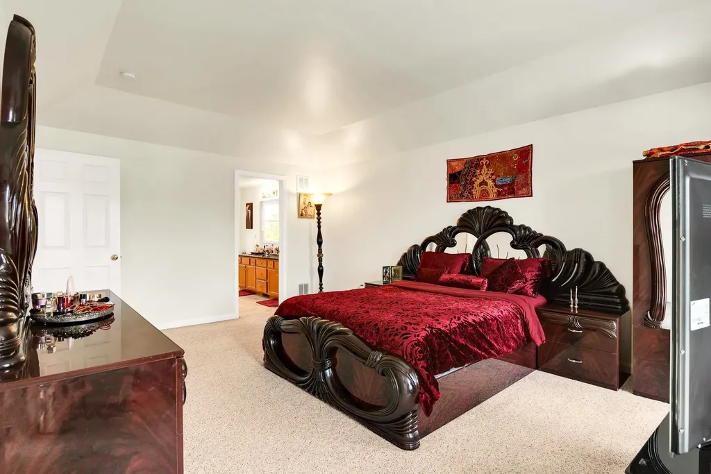 20 Ezra's Way Dover NH 03820