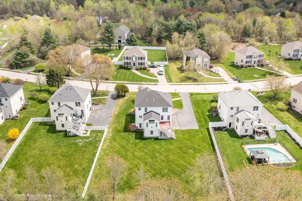 20 Ezra's Way Dover NH 03820