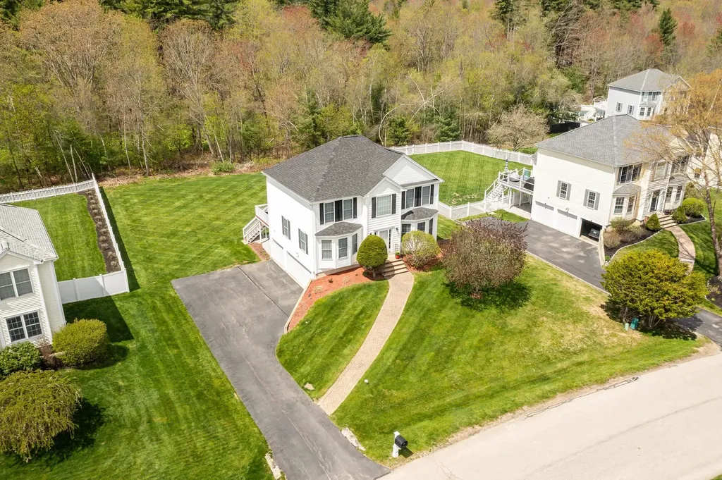 20 Ezra's Way Dover NH 03820