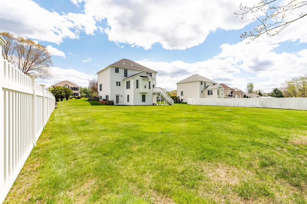 20 Ezra's Way Dover NH 03820