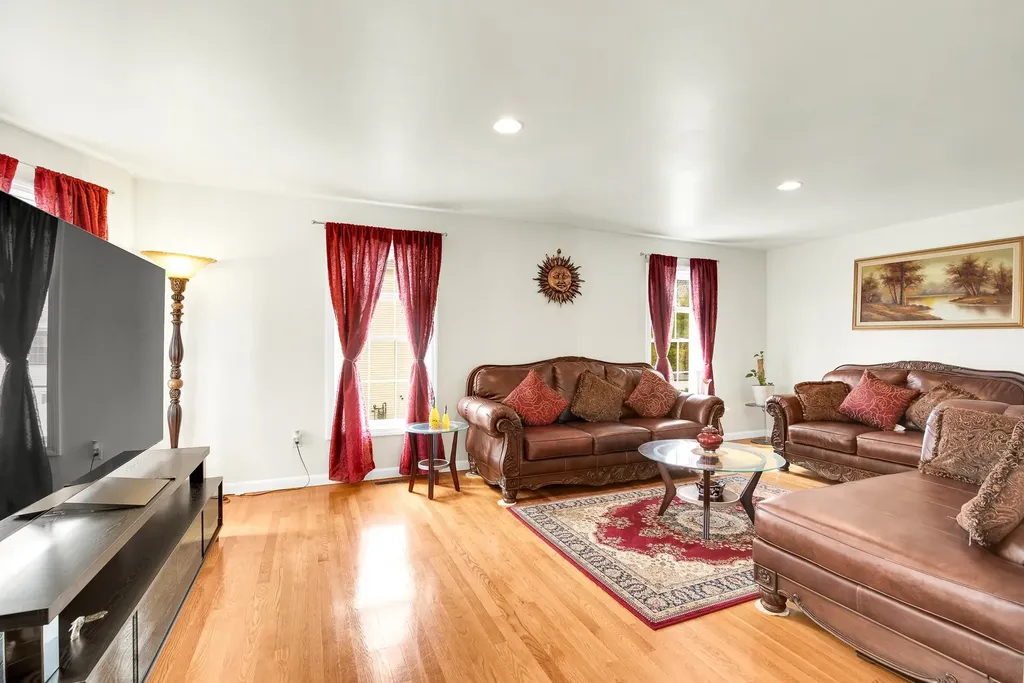 20 Ezra's Way Dover NH 03820