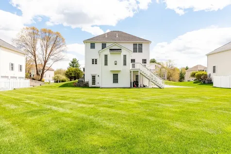 20 Ezra's Way Dover NH 03820