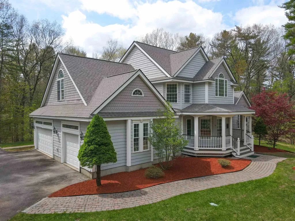 17 Aldrich Street Litchfield NH 03052
