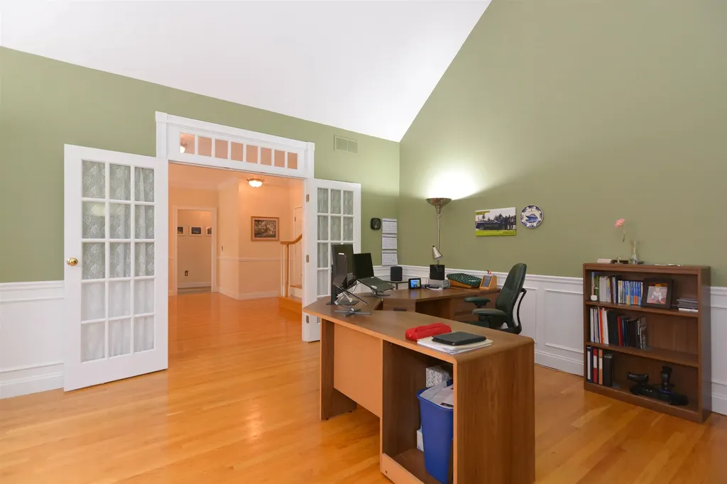 17 Aldrich Street Litchfield NH 03052