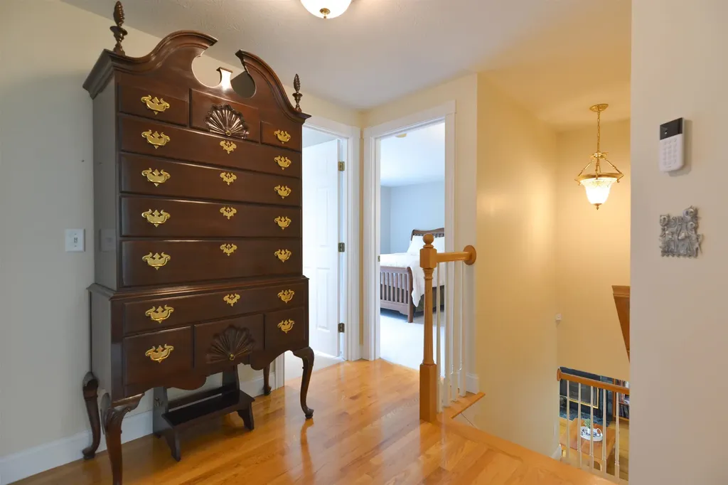 17 Aldrich Street Litchfield NH 03052