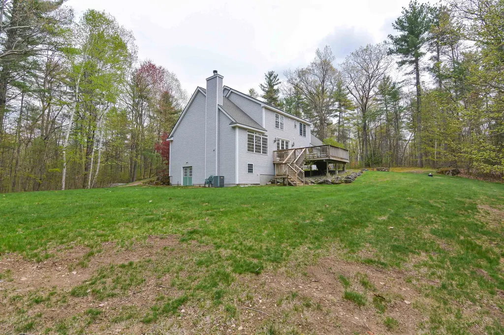 17 Aldrich Street Litchfield NH 03052