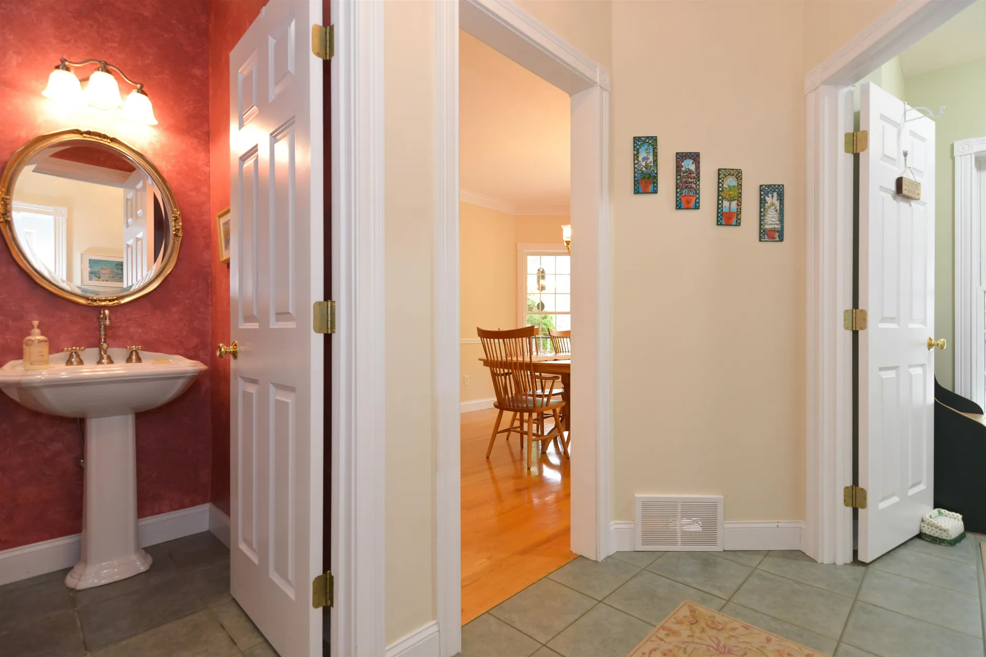17 Aldrich Street Litchfield NH 03052
