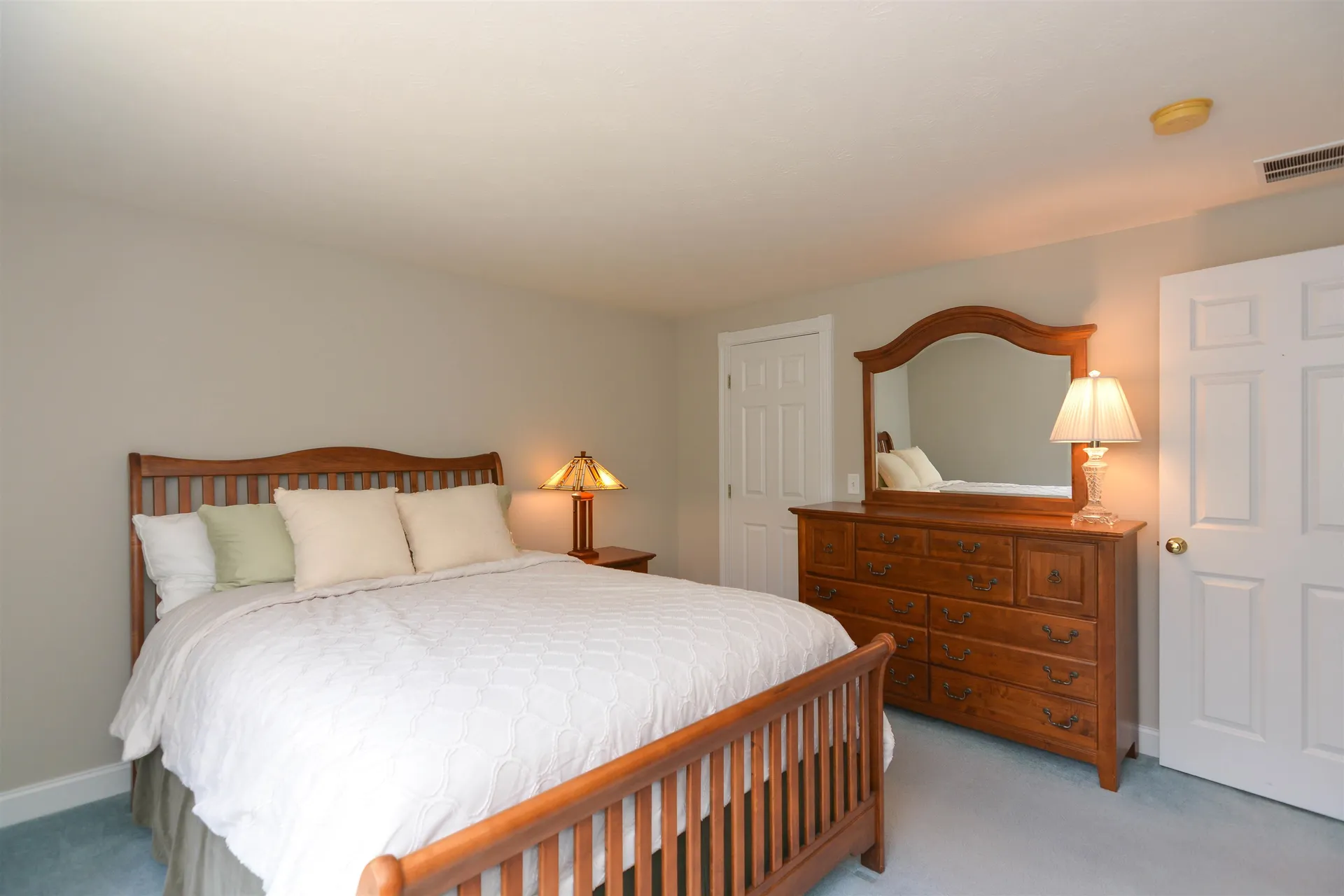 17 Aldrich Street Litchfield NH 03052