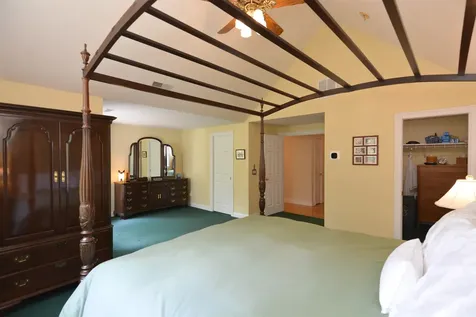 17 Aldrich Street Litchfield NH 03052