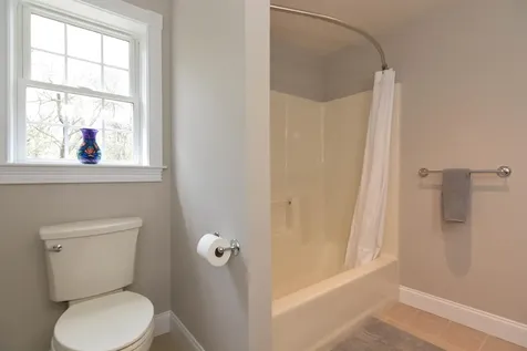 17 Aldrich Street Litchfield NH 03052