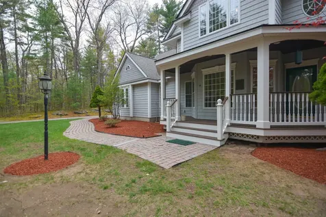 17 Aldrich Street Litchfield NH 03052