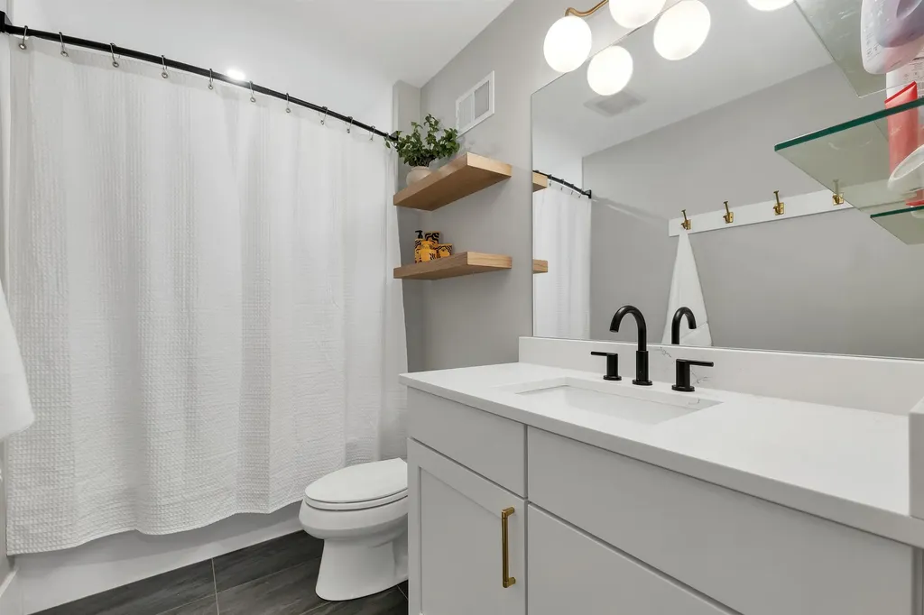 45 Artwill Avenue Portsmouth NH 03801