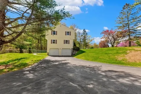 3 Cortland Drive Salem NH 03079