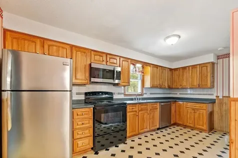 3 Cortland Drive Salem NH 03079