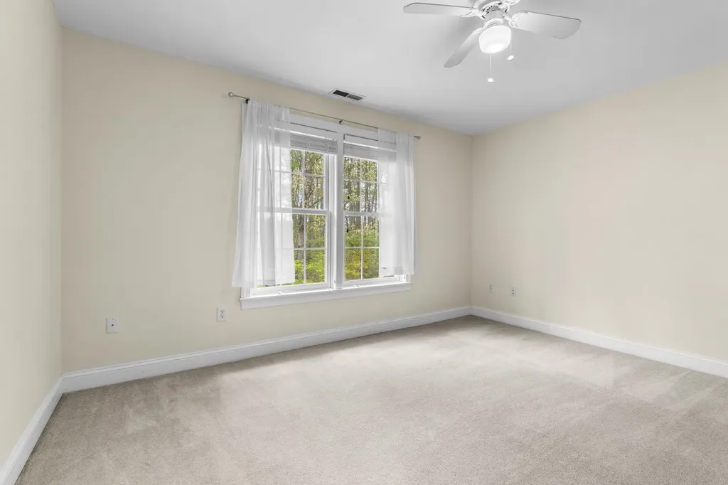 25 Squire Armour Road Windham NH 03087