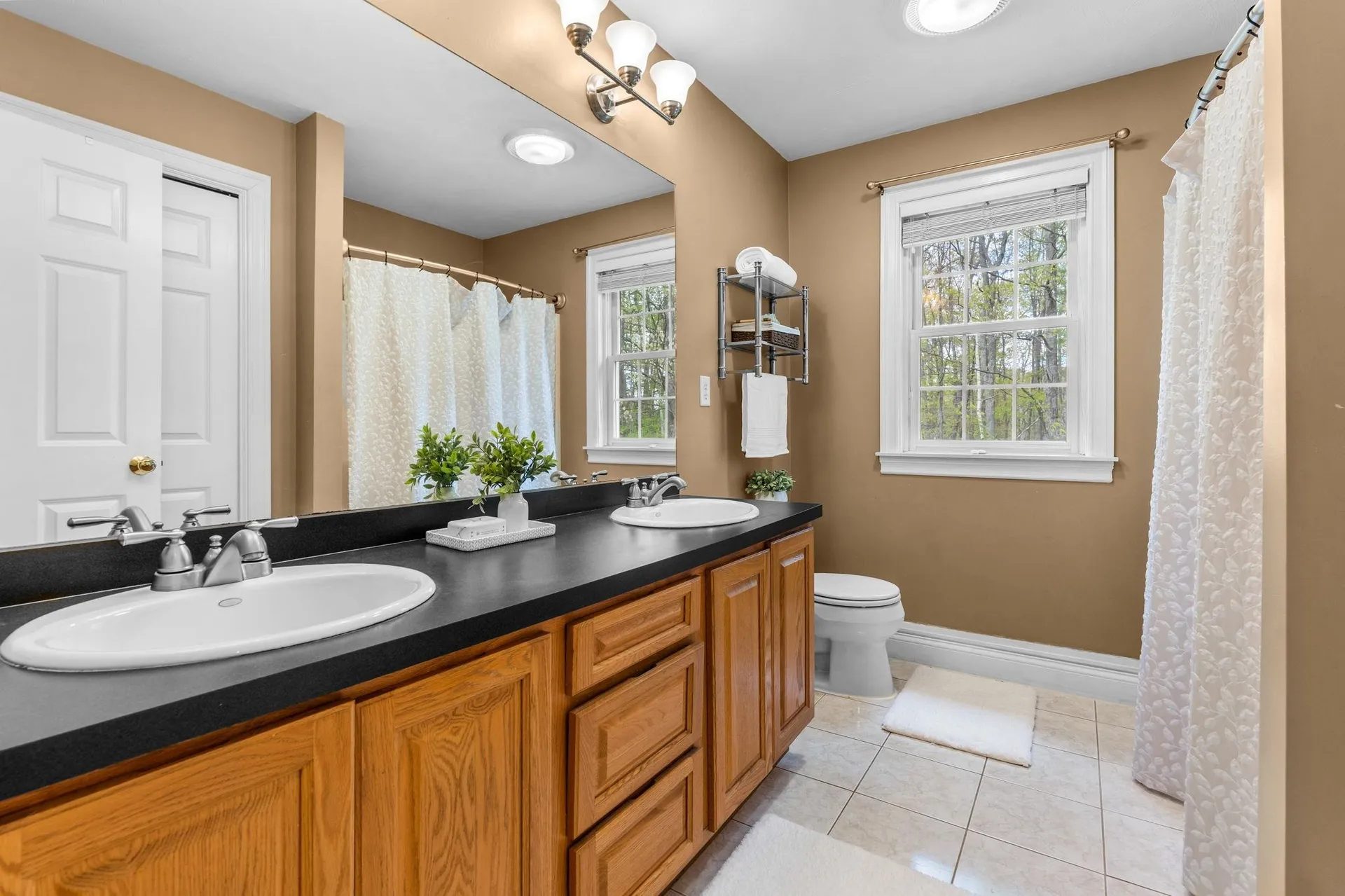 25 Squire Armour Road Windham NH 03087