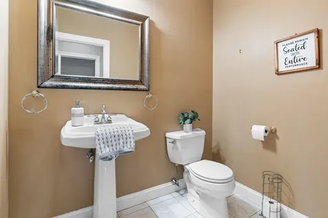 25 Squire Armour Road Windham NH 03087