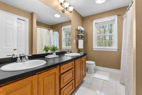 25 Squire Armour Road Windham NH 03087