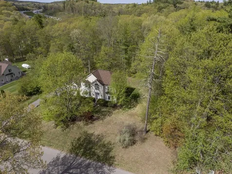 25 Squire Armour Road Windham NH 03087