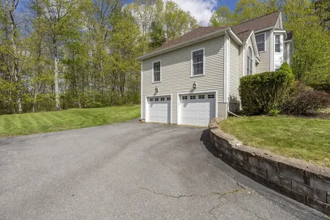 25 Squire Armour Road Windham NH 03087