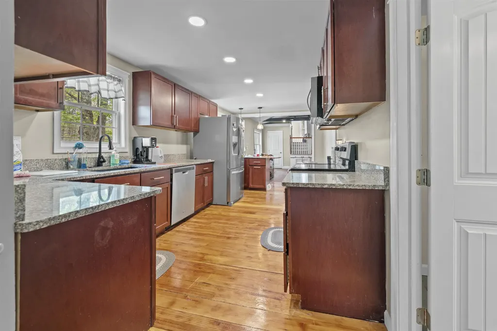580 Lower Bay Road Sanbornton NH 03269
