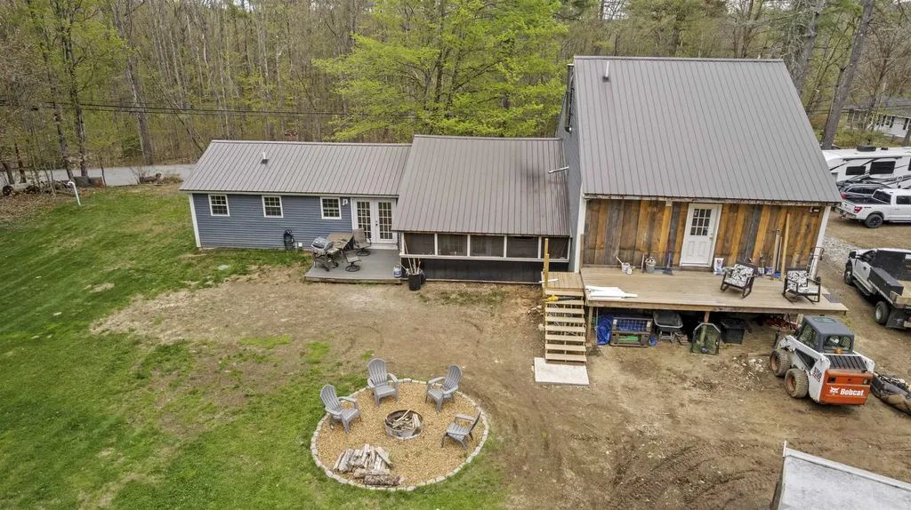 580 Lower Bay Road Sanbornton NH 03269