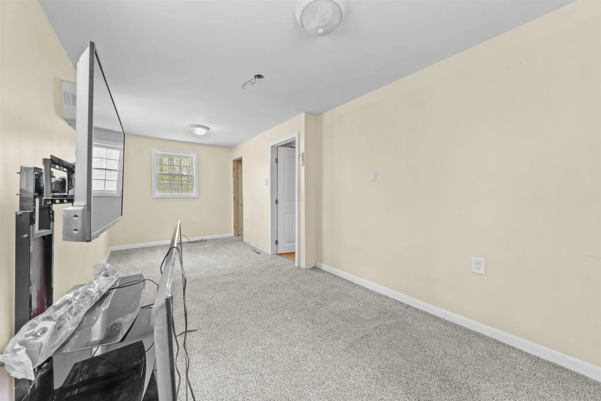 580 Lower Bay Road Sanbornton NH 03269