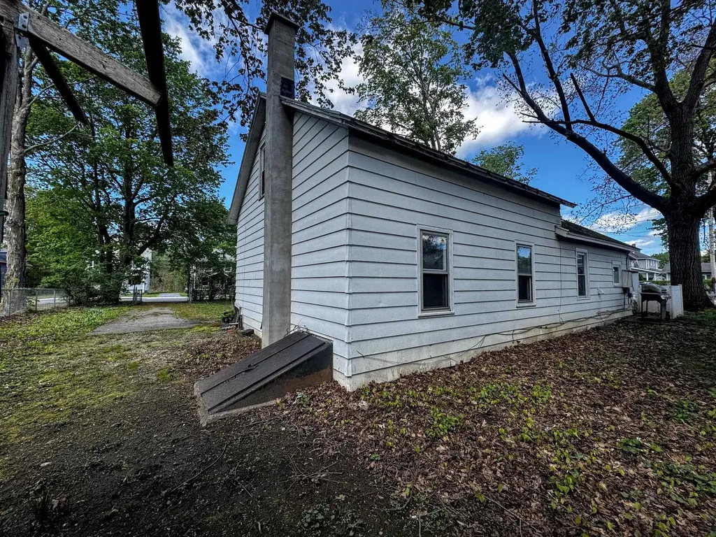 99 Coolidge Avenue Bennington VT 05201