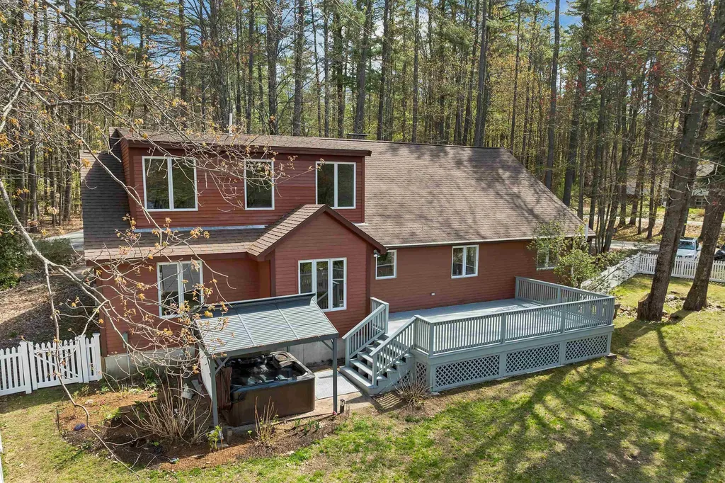 35 Robin Acres Drive Wolfeboro NH 03894