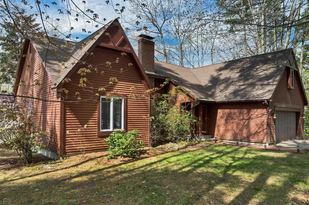 35 Robin Acres Drive Wolfeboro NH 03894