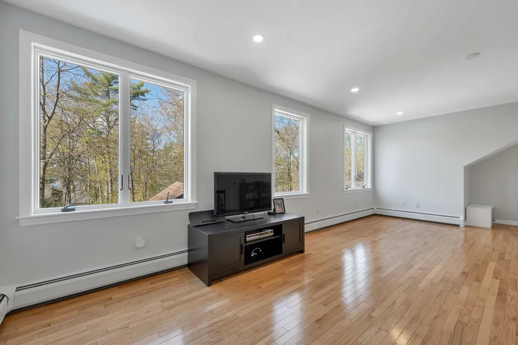 35 Robin Acres Drive Wolfeboro NH 03894