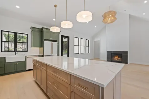 1 Jaytee Drive Alton NH 03809