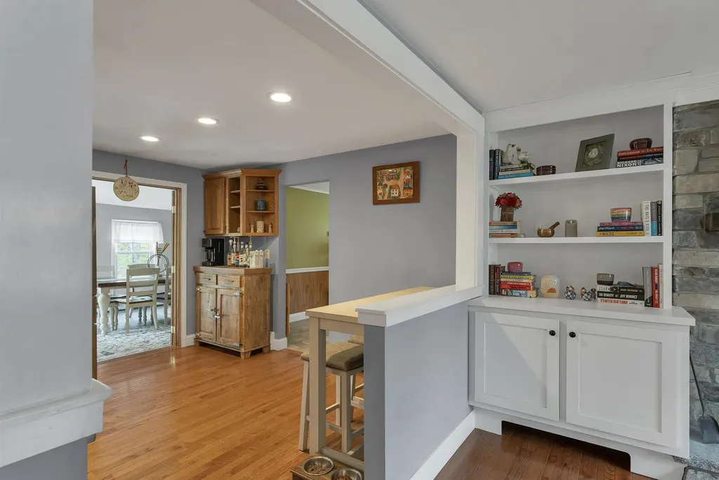 46 Albin Road Bow NH 03304-3704