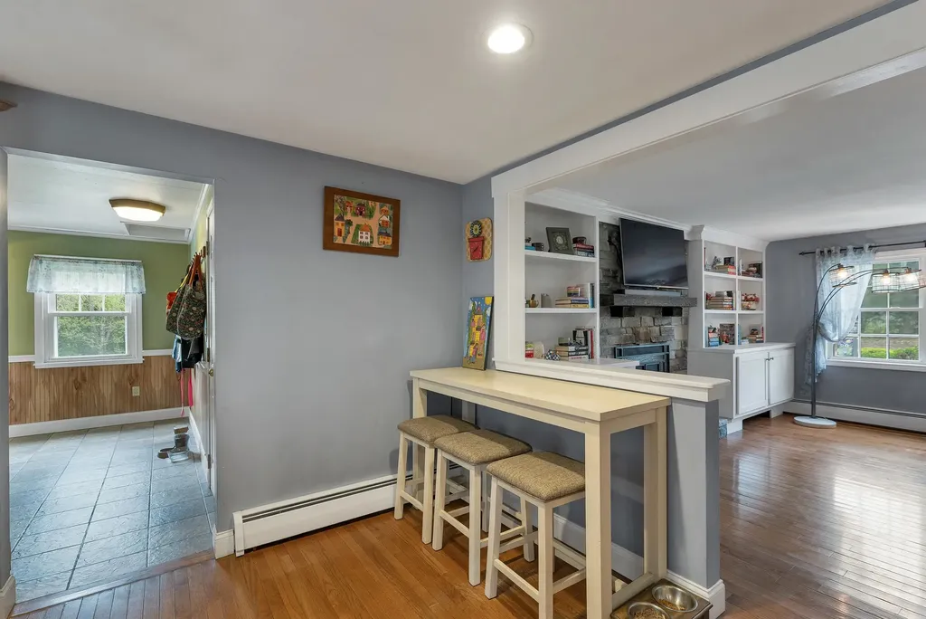 46 Albin Road Bow NH 03304-3704