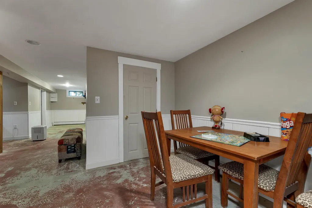 46 Albin Road Bow NH 03304-3704