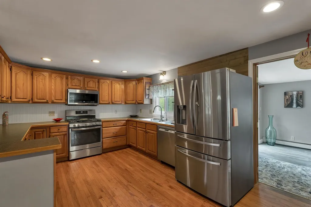 46 Albin Road Bow NH 03304-3704