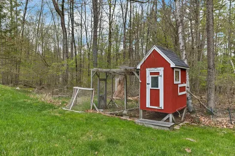 46 Albin Road Bow NH 03304-3704