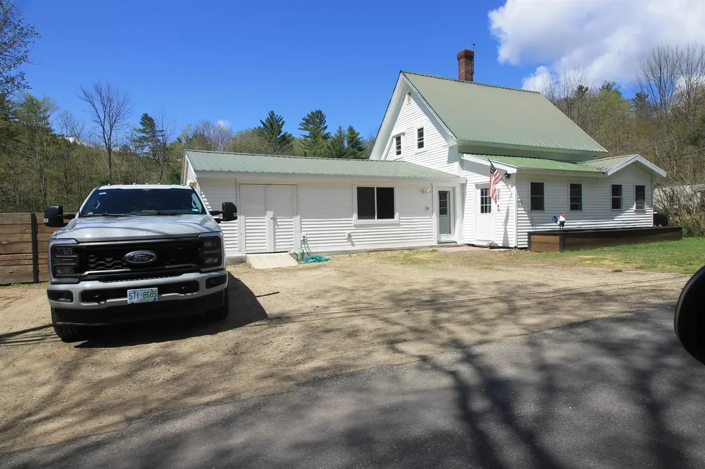 21 Mirror Lake Road Thornton NH 03285