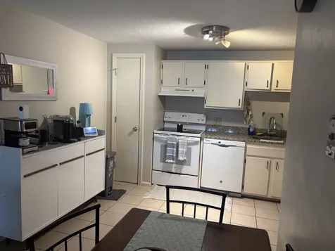 206 White Cedar Boulevard Portsmouth NH 03801