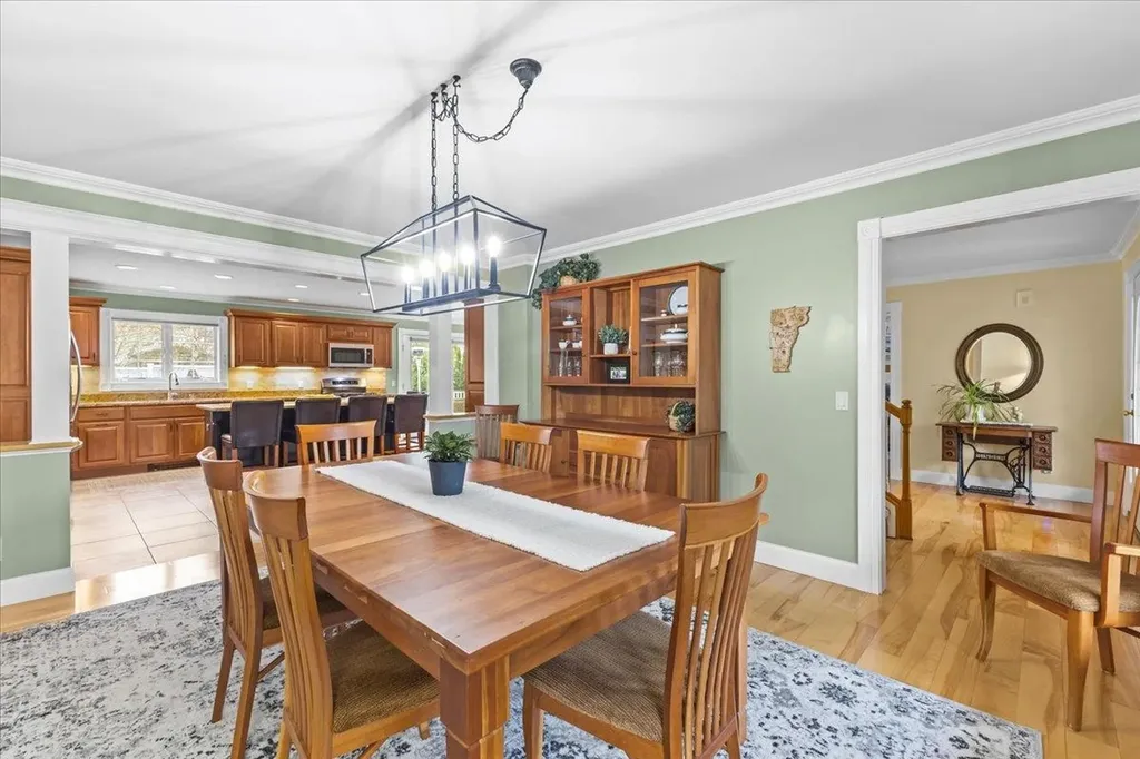 21 Whiteface Street South Burlington VT 05403