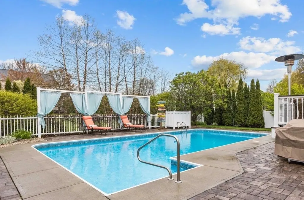 21 Whiteface Street South Burlington VT 05403