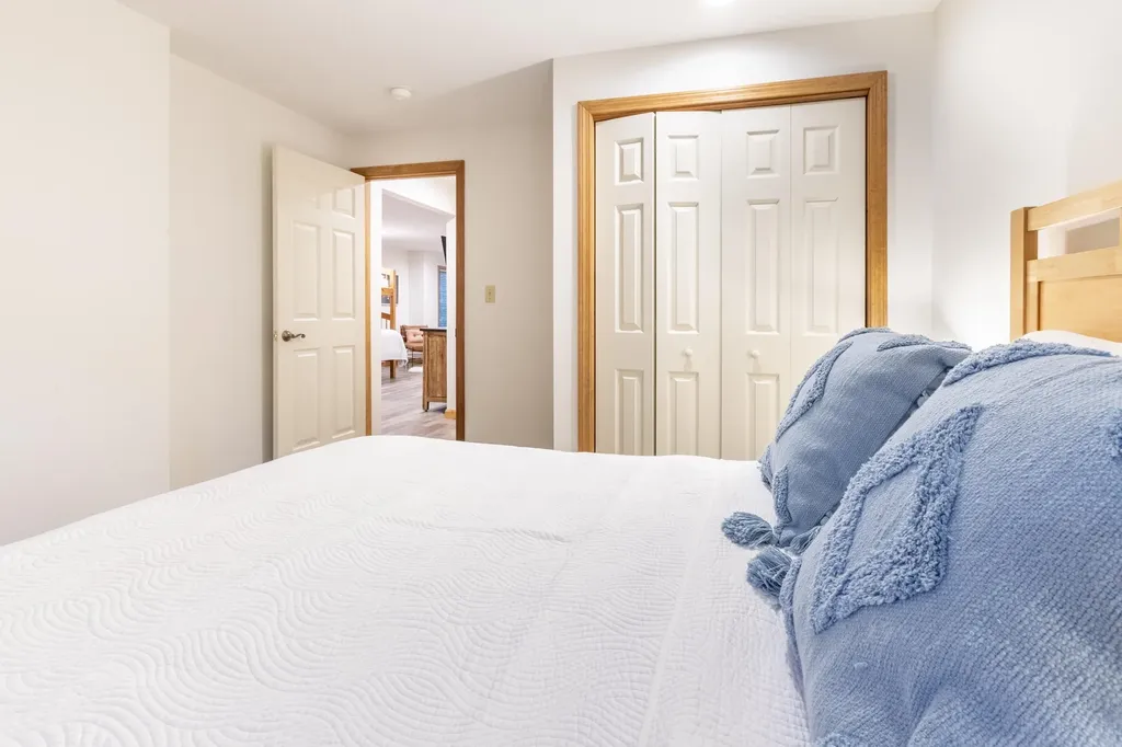 31 Pine Hill Lane Lincoln NH 03251