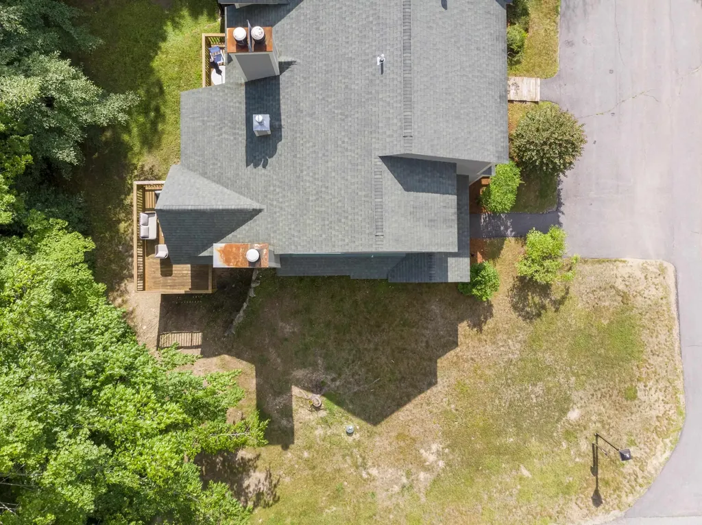 31 Pine Hill Lane Lincoln NH 03251