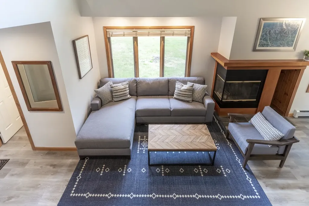 31 Pine Hill Lane Lincoln NH 03251