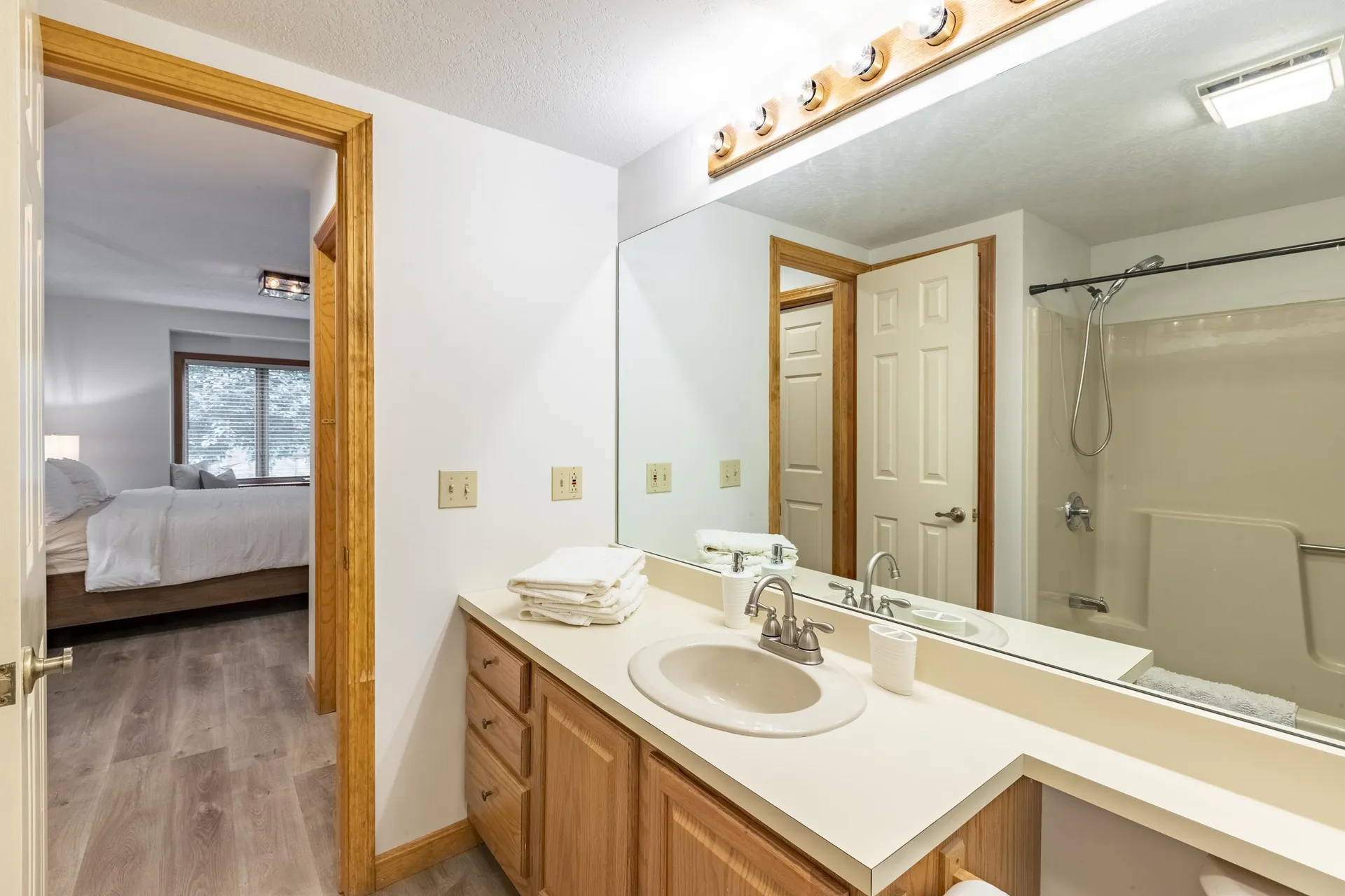 31 Pine Hill Lane Lincoln NH 03251