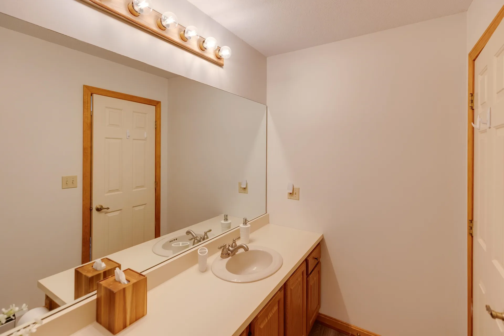31 Pine Hill Lane Lincoln NH 03251