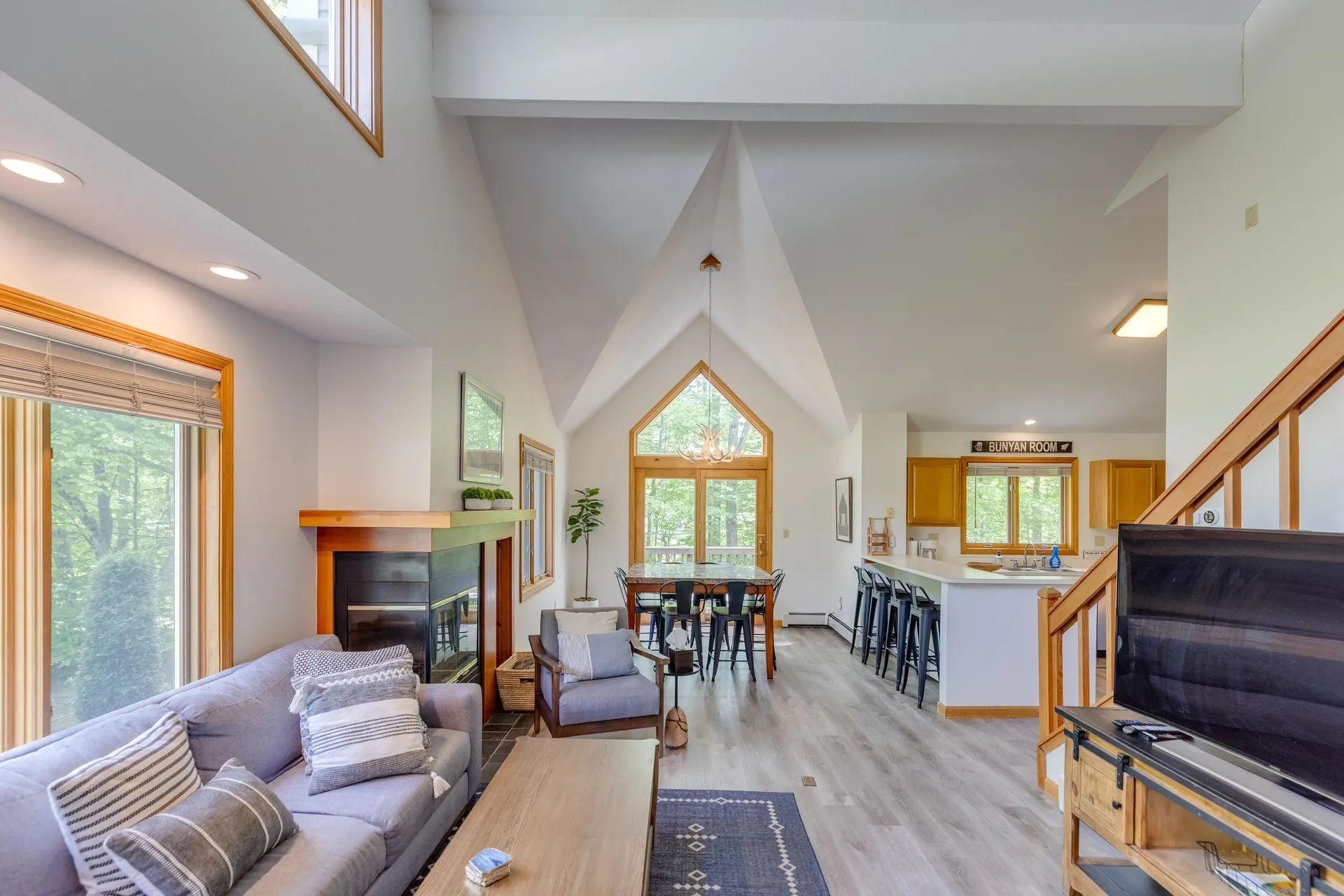 31 Pine Hill Lane Lincoln NH 03251